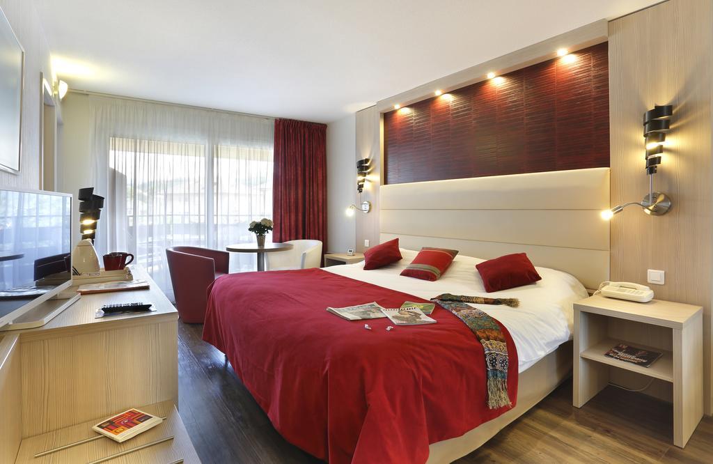 Logis Hotel Arc En Ciel Τονόν-λε-Μπαιν Δωμάτιο φωτογραφία